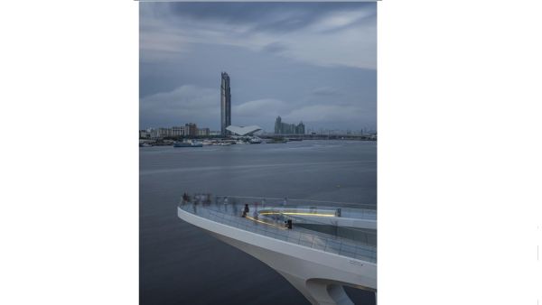 The new focal point is one of the key elements of the Dubai Creek Harbour masterplan, and has been designed to seamlessly blend in with its surroundings. Emaar Unveils Stunning Walkway ‘the Viewing Point’ – Another Jewel in the Dubai Creek Harbour Crown