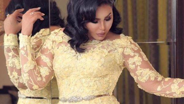 موديلات فساتين خطوبة من الفنانة الامارتية أحلام بمناسبة عيد ميلادها 
