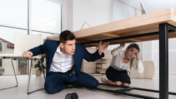 5 أشياء يجب تجنبها في حالة وقوع زلزال