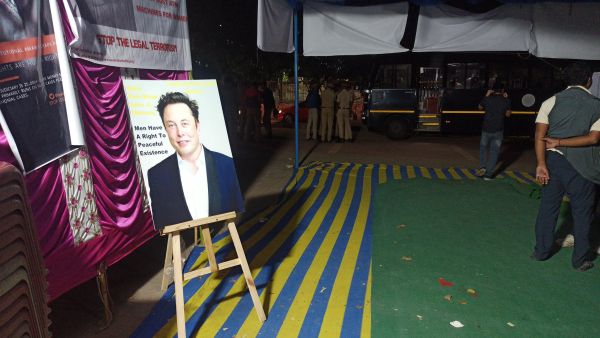 A video of devotees of Elon Musk worshipping him at Bangalore, India.  (Twitter/@realsiff) Elon Musk