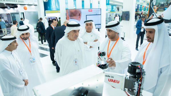 جامعة الإمارات تشارك في «آيدكس 2023» بمشاريع بحثية مبتكرة   في مجالات الفضاء  وأمن المعلومات والذكاء الاصطناعي