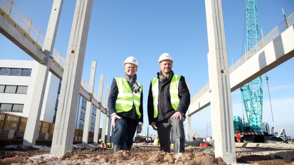 Peter Bosch, Member of the Board for Manufacturing and Dr. Matthias Rabe, Member of the Board. Bentley Breaks Ground on New Launch Quality Centre and Engineering Technical Centre