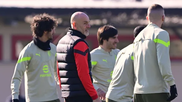 AC Milan's Italian coach Stefano Pioli supervises a training session on February 13, 2023 at the Milanello Sports Center in Carnago, northwest of Milan, on the eve of the UEFA Champions League round of 16 football match between AC Milan and Tottenham Hotspur. (Photo by Marco BERTORELLO / AFP)