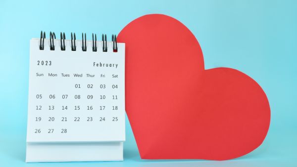 أسبوع عيد الحب 2023: أفكار هدايا فريدة لكل يوم