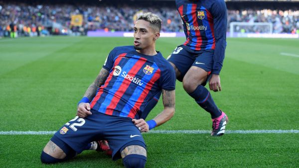 رافينيا يهدي برشلونة الفوز (المصدر: أ ف ب)