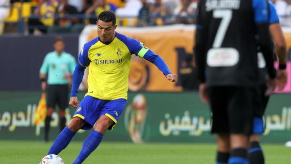 رونالدو خلال مباراة النصر وأبها (المصدر: أ ف ب)
