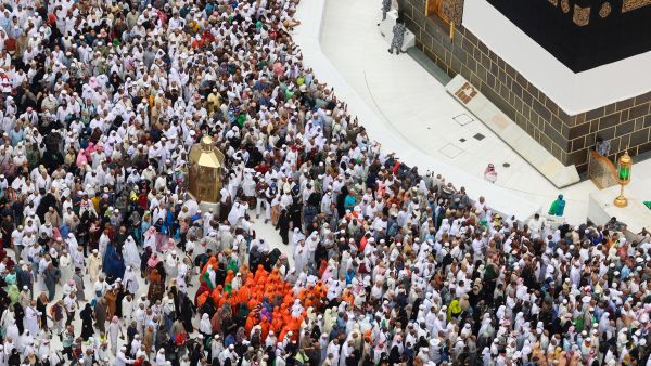 الكعبة المشرفة، قبلة المسلمين في صلواتهم