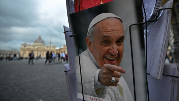 Pope Francis spends quiet night at Rome hospital