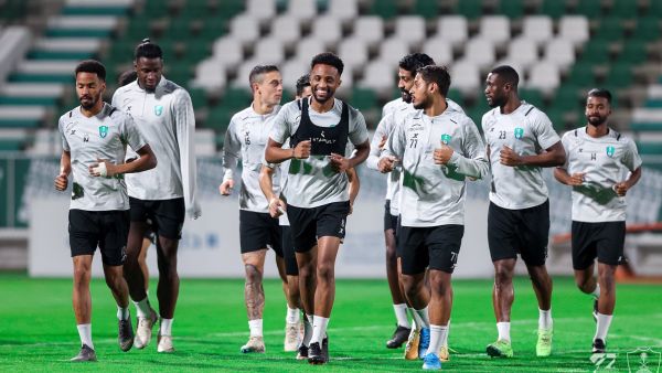 جانب من تدريبات الأهلي الاستعدادية (المصدر: ALAHLI_FC@)