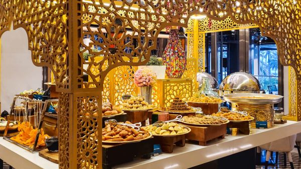 Al Bandar Rotana offers wide variety of authentic Iftar experience