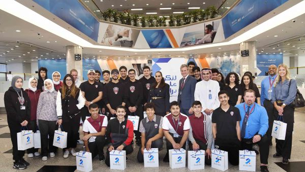 Burgan Bank Hosts AUS Students’ in Educational Trip at its Head Office 