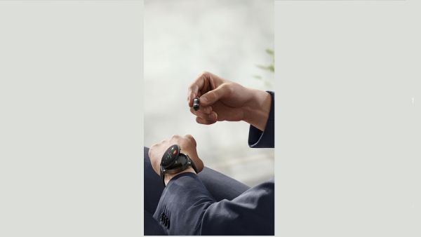 Huawei watch buds - the coolest gadget you can get today in Qatar