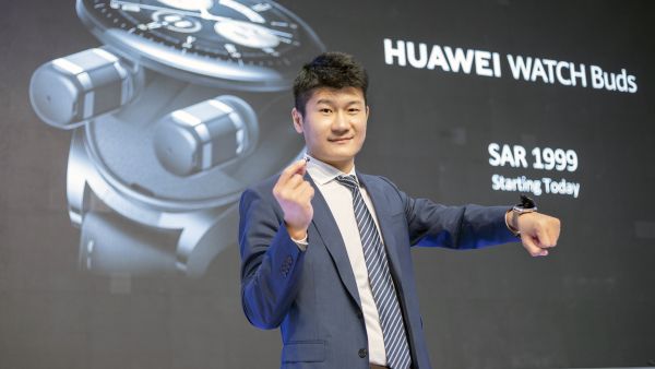 HUAWEI WATCH Buds industry’s first 2-in-1 Watch-Earbuds 