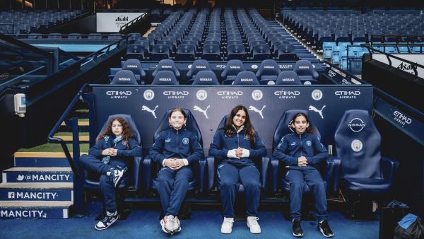 Manchester city players and Etihad airways make dreams come true for young female players