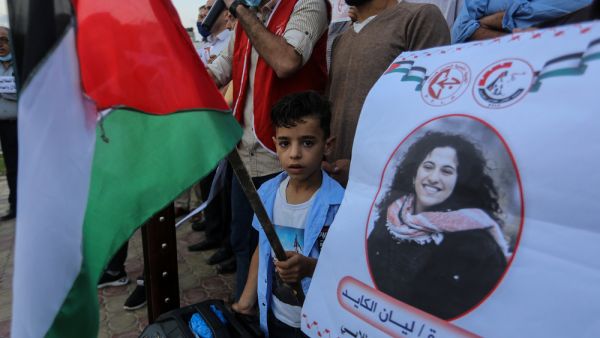 يبلغ عدد الأسرى في سجون الاحتلال نحو 4780، من بينهم 160 طفلًا و29 أسيرة، و914 معتقلًا إداريًّا.