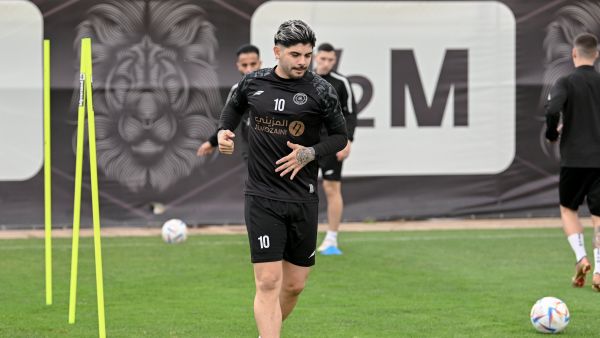 إيفر بانيغا خلال التدريبات (المصدر: AlShababSaudiFC@)