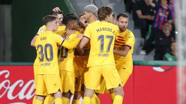 برشلونة يقترب من لقب الليغا (المصدر: أ ف ب)
