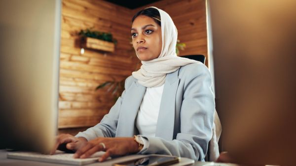 حظك اليوم وتوقعات الأبراج الإثنين 10 نيسان/أبريل 2023