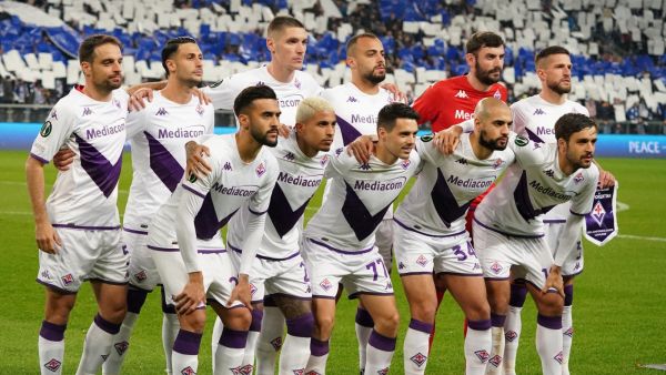 فريق فيورنتينا (المصدر: أ ف ب)