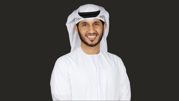الدكتور سعيد مبارك بن خرباش، المدير التنفيذي لقطاع الفنون والآداب في "دبي للثقافة" "معالم المدينة".. دبي أيقونة ساحرة بعدسة الكاميرا