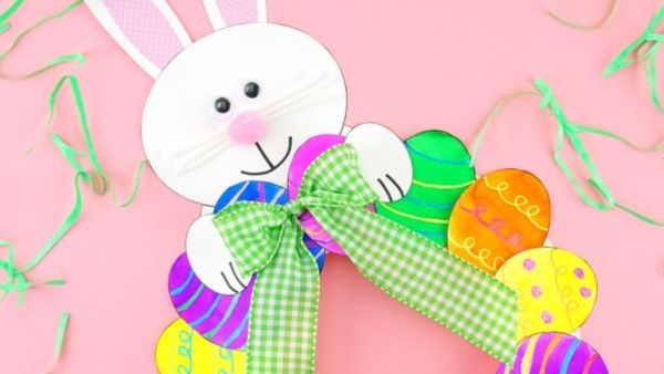 اصنعيه بنفسك: إكليل بيض عيد الفصح للأطفال