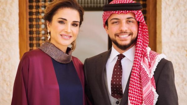 الملكة رانيا وابنها البكر الأمير الحسين بن عبدالله الثاني