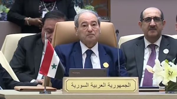 الجامعة العربية ترجب بعودة وزير الخارجية السوري إلى اجتماعاتها