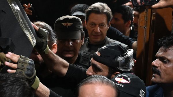 رئيس الوزراء الباكستاني السابق عمران خان