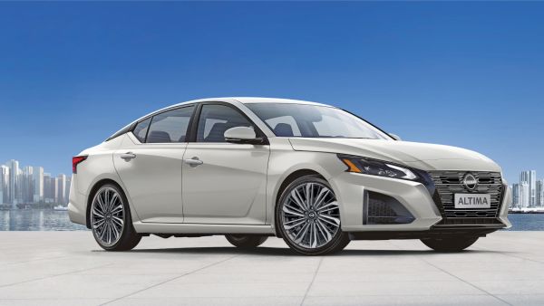 The 2023 Nissan Altima: A Perfect Combination of Style, Performance, and Cutting-Edge Technology