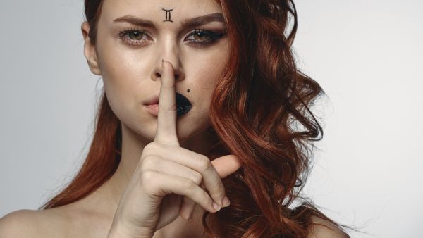 10 سمات سلبية في شخصية برج الجوزاء