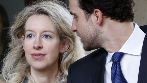 الرئيس التنفيذي السابق لشركة Theranos ستدخل السجن قريبا بتهمة الاحتيال