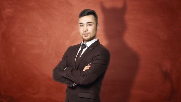 احذري المدير السام في مكان العمل 