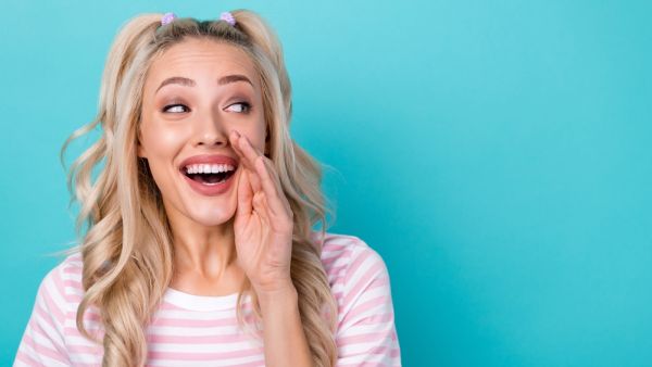 مواليد هذه الأبراج يميلون إلى المبالغة في الثرثرة 