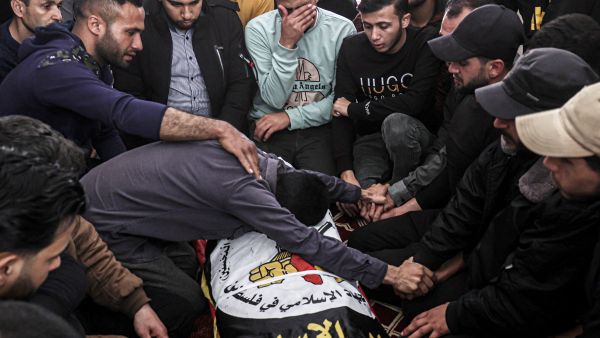 عشرات الشهداء والجرحى في غزة منذ فجر الثلاثاء