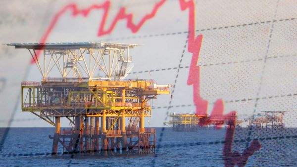 Oil drops 4% as Fed raises interest rate
