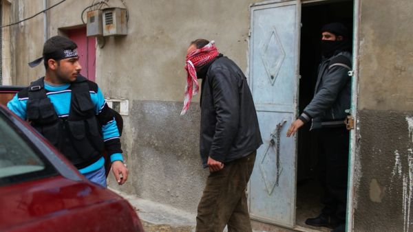 اعتقالات مستمرة في سورية رغم تعهدات النظام