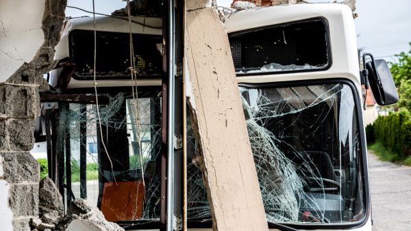 Bus crash kills 39, injures 25 in Egypt