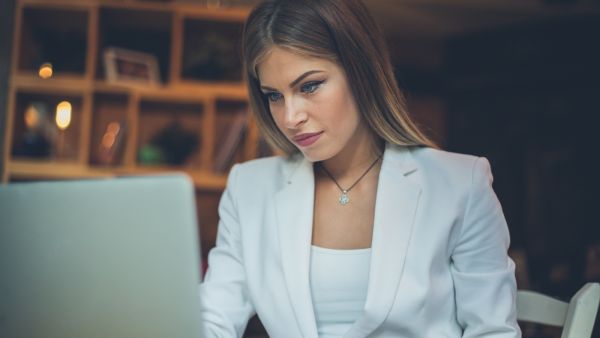 حظك اليوم وتوقعات الأبراج الخميس 15 حزيران/يونيو 2023
