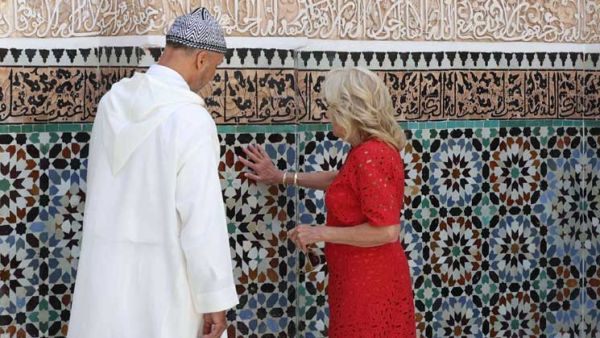 جيل بايدن تزور مدرسة تاريخية في مراكش