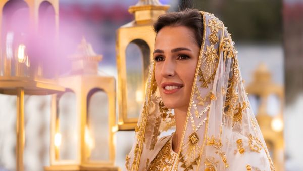 The bride of Crown Prince of Jordan arrrives
