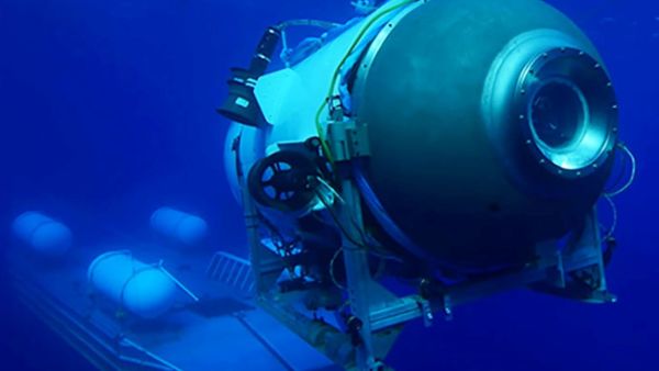  Titanic submersible 