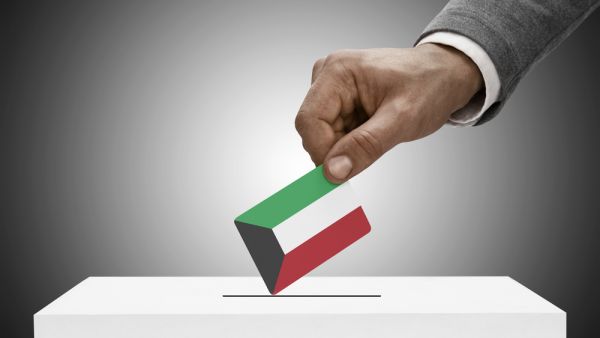  13 كويتية تخوض المعارك الانتخابية للحصول على مقاعد نيابية