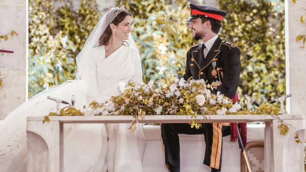 Who were the performers at the Royal Jordanian wedding?