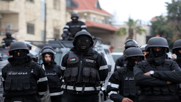 عناصر من قوات الدرك