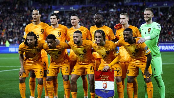 Netherlands' layers pose prior to the UEFA Euro 2024 qualification football match between France and Netherlands at the Stade de France in Saint-Denis, north of Paris, on March 24, 2023. (Photo by Anne-Christine POUJOULAT / AFP)
