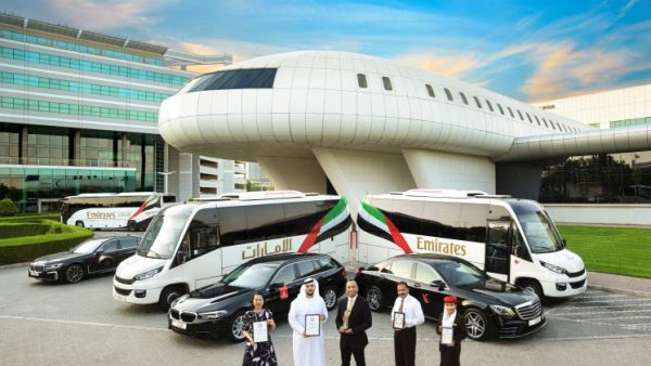 تشغل طيران الإمارات في الدولة أسطولاً يضم أكثر من ألف مركبة لنقل الركاب وطاقم الطائرة والطيارين، بالإضافة إلى الموظفين الآخرين من وإلى مكان العمل، وبمتوسط 2.5 مليون رحلة برية سنوياً. مجموعة الإمارات تحصد خمس جوائز في الصحة المهنية وسلامة النقل البري