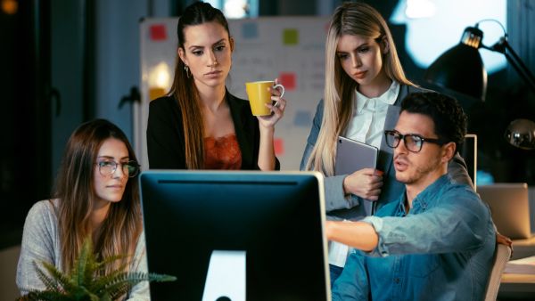 حظك اليوم وتوقعات الأبراج الجمعة 14 يوليو/تموز 2023