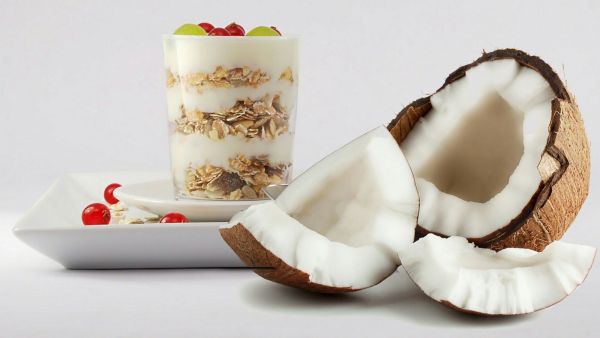 4 وصفات حلويات مصنوعة من جوز الهند
