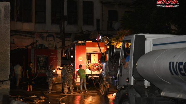 حريق ضخم في شارع الثورة بحي العمارة