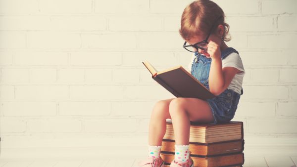 أبرز 8 جوائز شهيرة لكتب وروايات الأطفال
